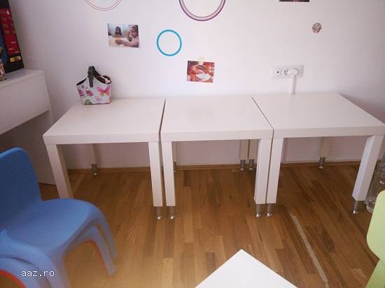 Centrul educational din Bucuresti vinde obiecte de mobilier