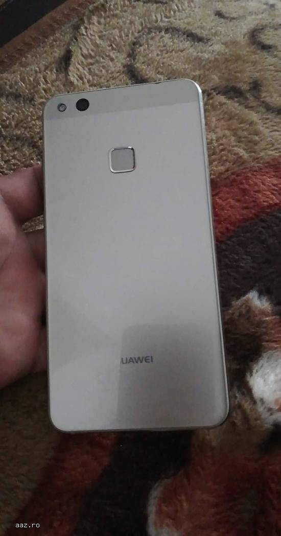 Vând Huawei P10 lite gold 32gb.folie sticla fata și una noua de rezerva impecabil