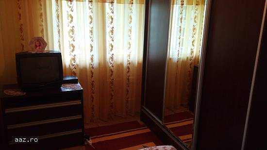 Vând apartament