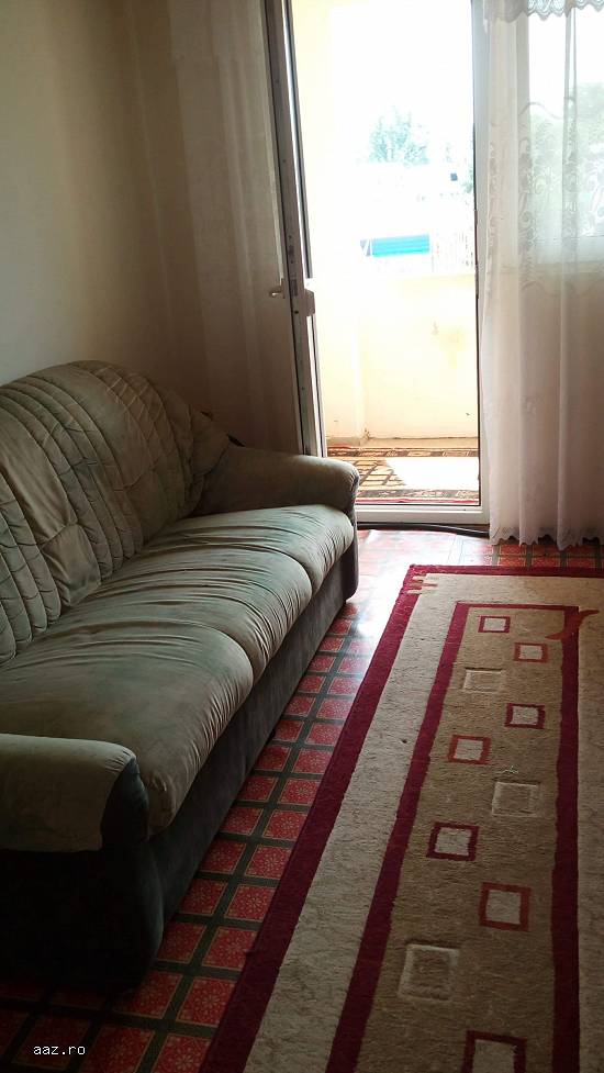 Vând apartament