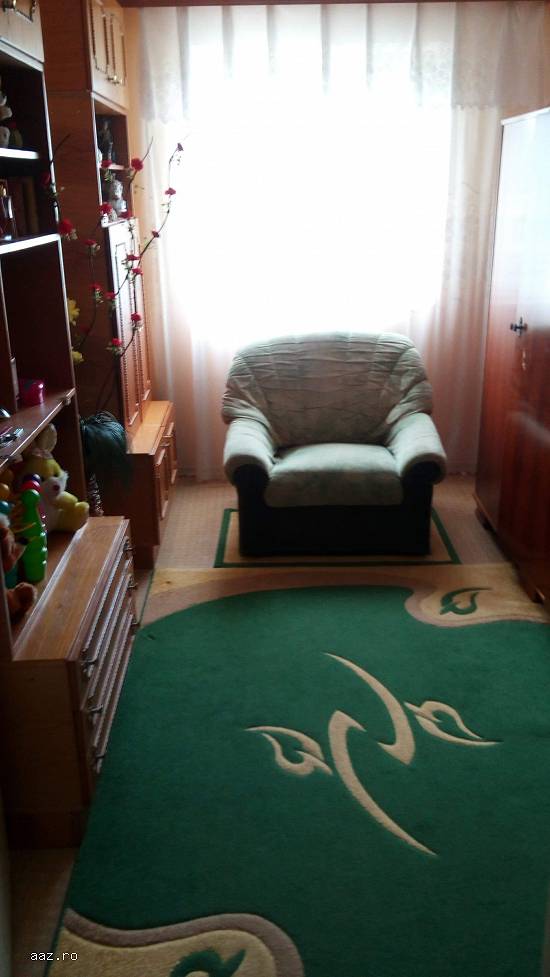 Vând apartament