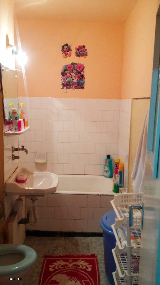Vând apartament
