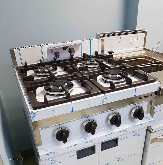 Aragaz gaz 4 focuri de banc nou profesional
