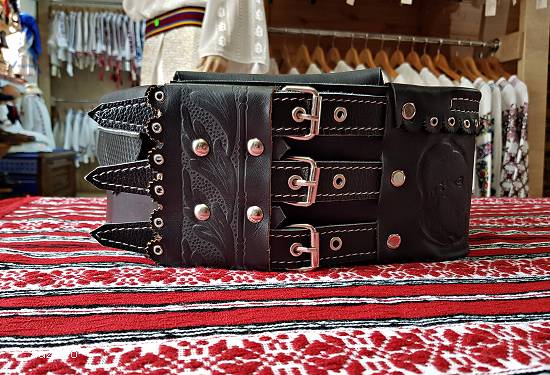 brau traditional serpar din piele
