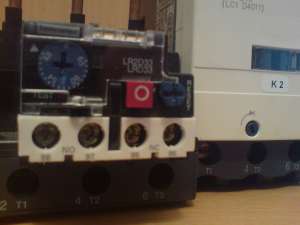 Contactor TELEMECANIQUE 60 A.