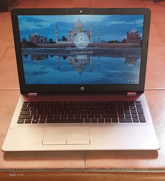 Vând Laptop HP 255g6