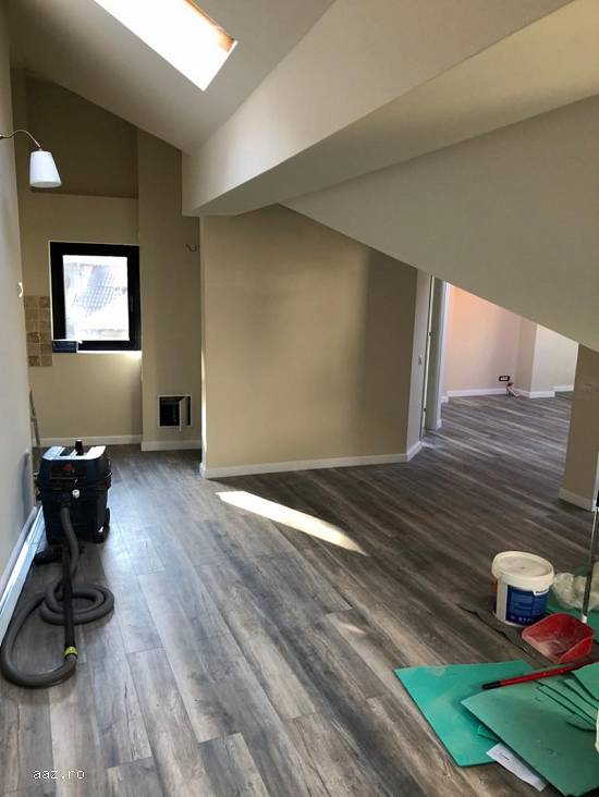 Mansarda complet  renovata  LUX