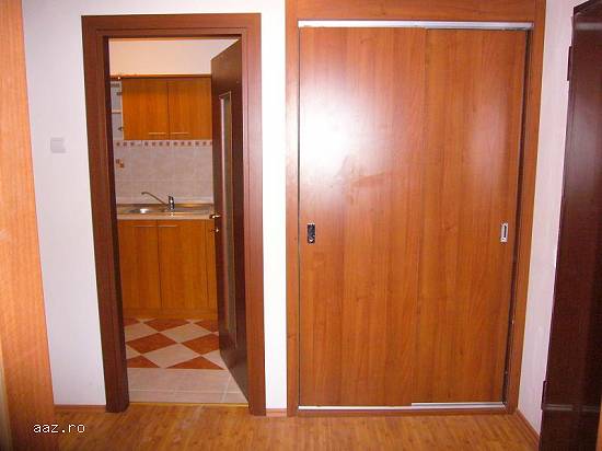 Apartamente în Strada Brestei și Case în Zona Selgros de vânzare