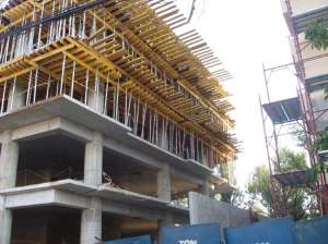 Constructii la rosu