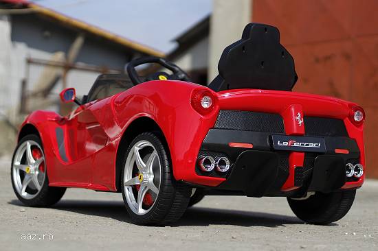 Masinuta electrica Laferrari 2x 25W 12V cu scaun Tapitat,   USI ButterFly #Rosu