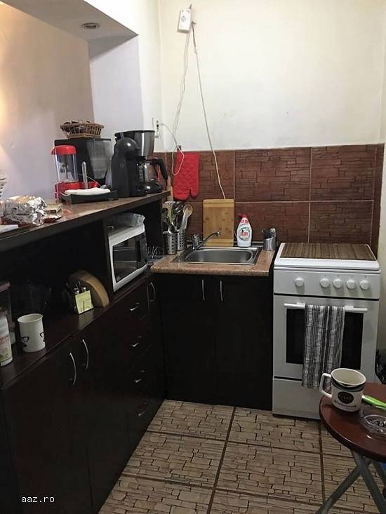 Vand apartament 2 camere,   zona Arcul de Triumf