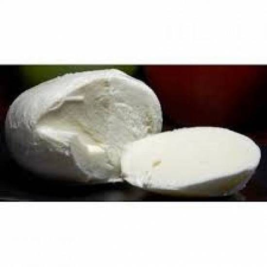 Lapte organic de bivolita autentic crud curat igienic fara impuritati proaspat muls