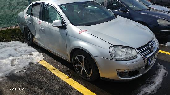 Lichidator judiciar vand Autoturism VW JETTA (gri)