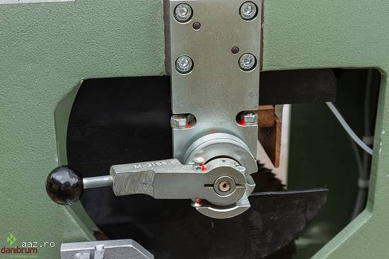 Masina de frezat pentru sprosuri STEGHERR