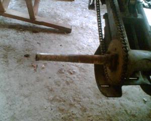 caut opieza de atv un ax de spate urgent