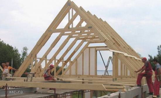 Renovări acoperise la cererea clientului
