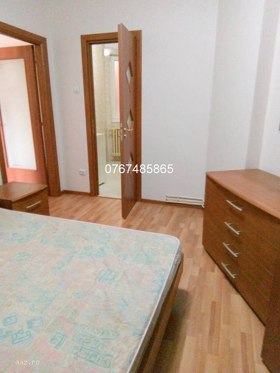 Carol-Izvorul Rece Ferdinand stradal acces Foisorul dee Foc vila mica etaj 1 firma/locuit 3 cam 55 m