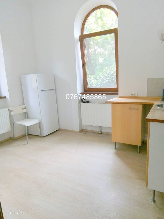 Maria Rosetti-str.Icoanei vila mica firma/locuit parter 60 mp 2 cam intrare separata din curte 750 E