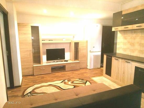 Apartament cu 3 camere cu curte sos chitilei. Sector 1
