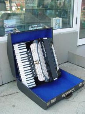 vind acordeon weltmeister supita stare ca nou