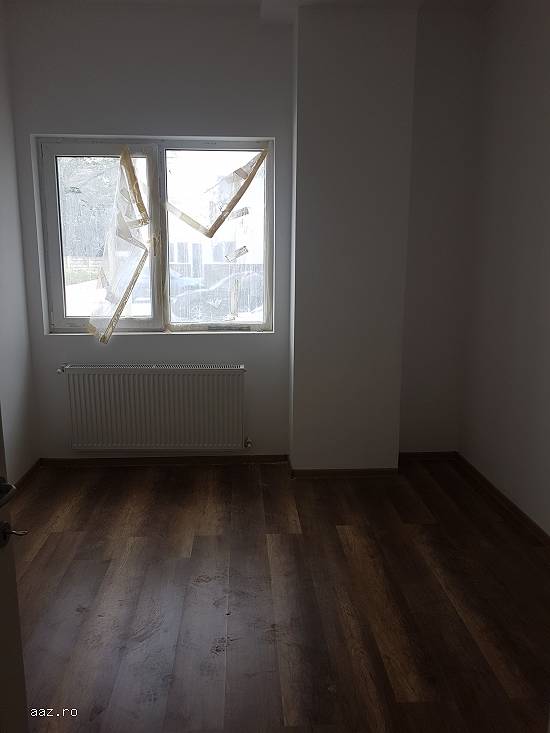 Apartament de vanzare in zona tractorul