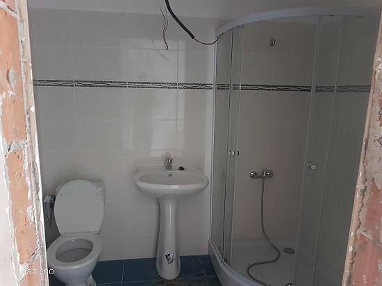 Apartament de vanzare in zona tractorul