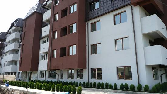 Vand apartament cu 3 camere