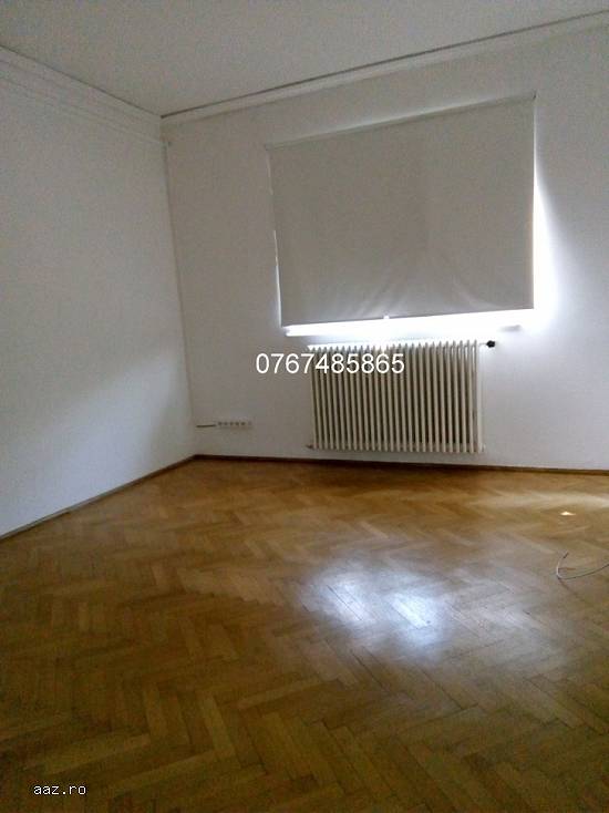Vatra Luminoasa-Iancului str.Victor Manu vila mica etaj 1 singur pe etaj intrare sep.din curte 4cam 
