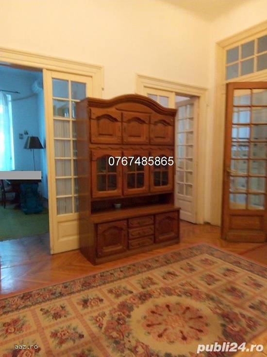 Dacia-Mihai Eminescu cu Tunari reper str.Leonida  parter de vila 3 cam. 80 mp pretabil birouri 495 E