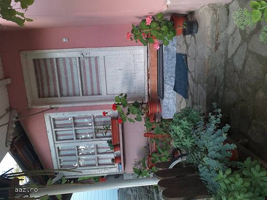 Vand casa cu 4 camere