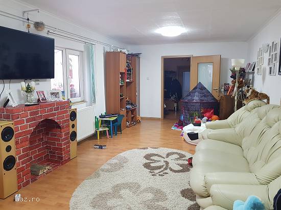 Casă de vânzare
