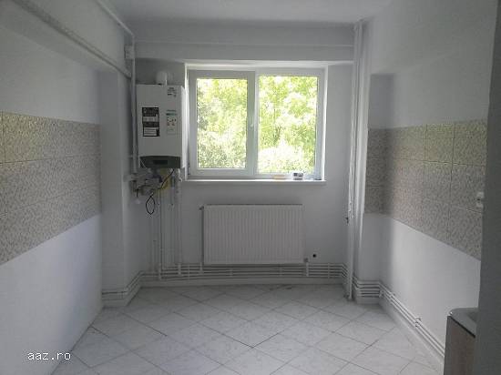 De vanzare apartament 2 camere decomandat galati,   micro 21