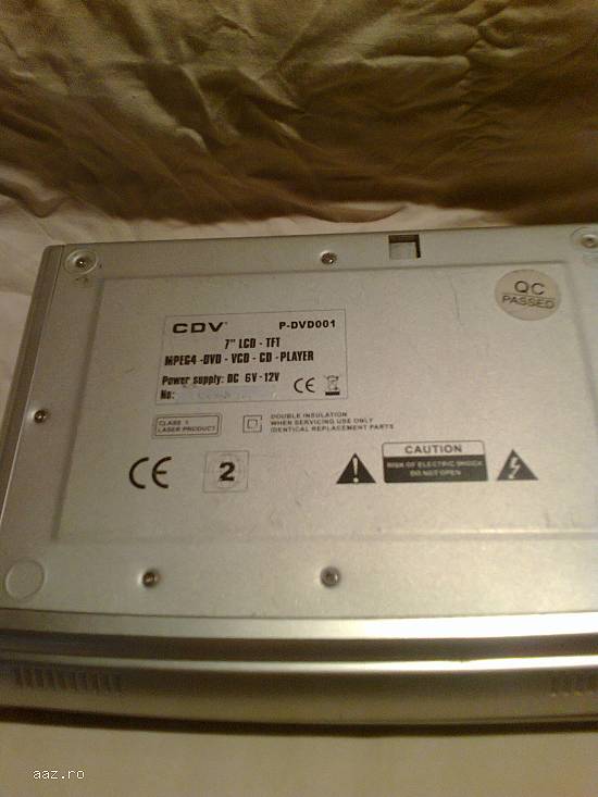 DVD player portabil 7 inch 2 buc. Husa si Telecomanda