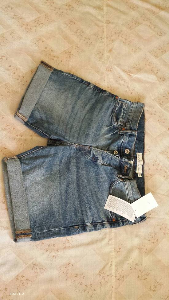 Pantaloni scurti H&M marimi 30-31