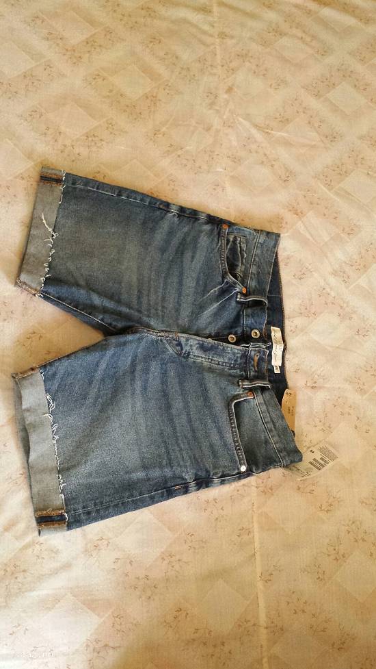 Pantaloni scurti H&M marimi 30-31