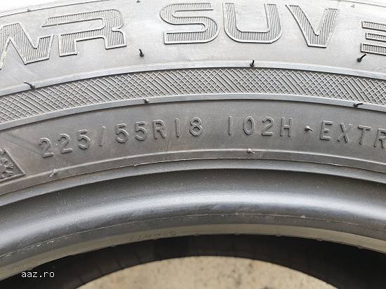 Vind două anvelope de  iarna  nokian  225 55 18