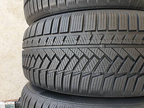 Vind patru anvelope de  iarna  continental  225 55 17
