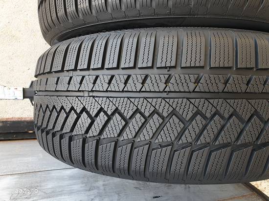 Vind patru anvelope de  iarna  continental  225 55 17
