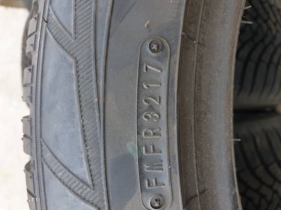 Vind patru anvelope de iarna  FALKEN  235 50 18