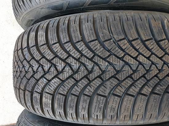 Vind patru anvelope de iarna  FALKEN  235 50 18