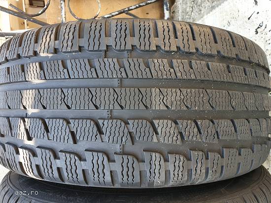 Vind  patru anvelope de  iarna  kumho  245 45 45 18