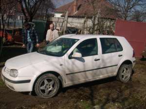 Vand VW Golf 4 avariat
