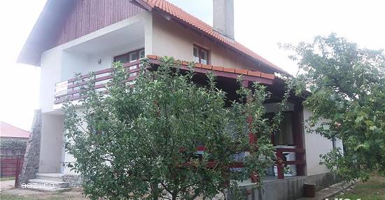 Vila de vanzare + gratis 5000mp zona Danicei-Valcea