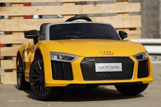 Masinuta electrica pentru copii AUDI R8 Spyder echipata premium #galben