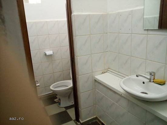 Închiriez spatiu comert,  Bar,  Restaurant,  Resita,  C.Caransebes 4