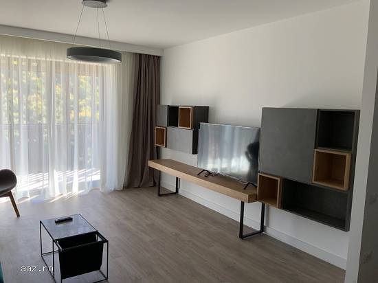 Apartament modern,   3 camere,   zona linistita