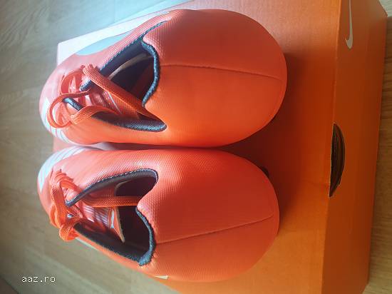 Ghete de fotbal Puma Noi Originali!