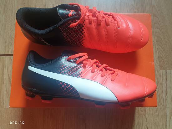 Ghete de fotbal Puma Noi!
