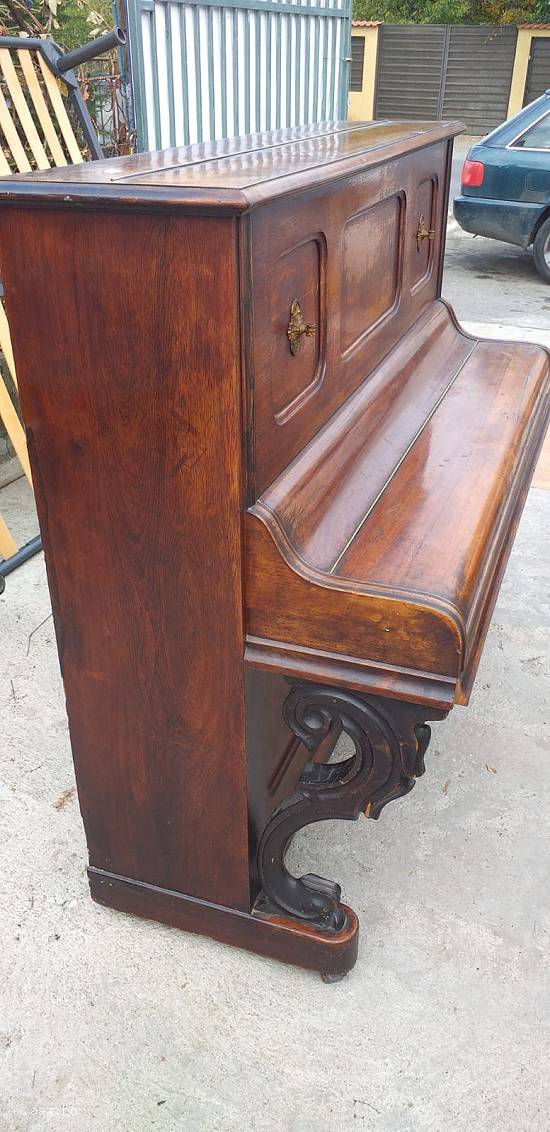 Pianina sghiedmayer din anul 1868