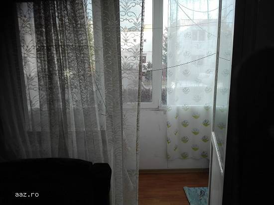 Vand apartament cu 2 camere